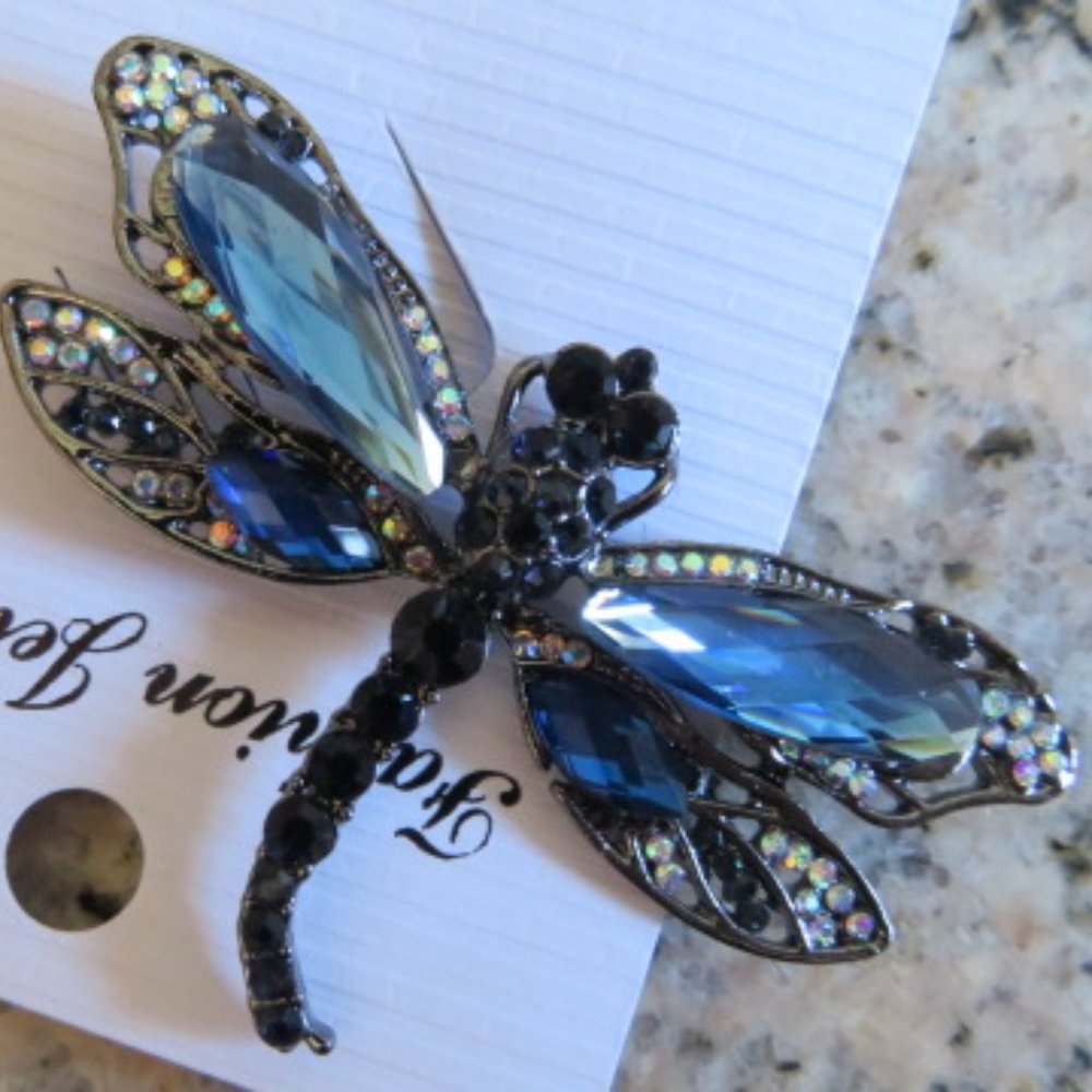 nwt Blue Crystal & Metal DRAGONFLY Brooch 2" x 1.25" (K311)